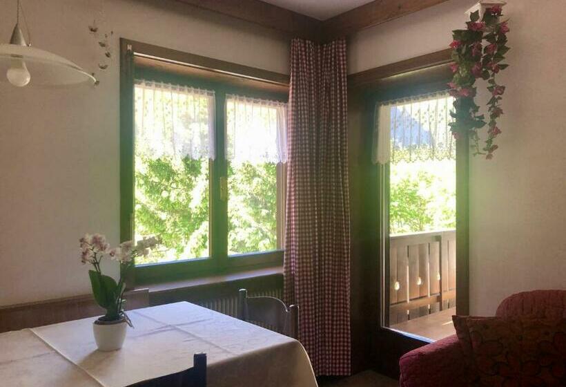 פנסיון Apartments Fiordalisi