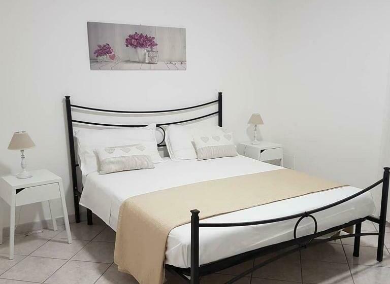 بنسيون Basilica San Gavino