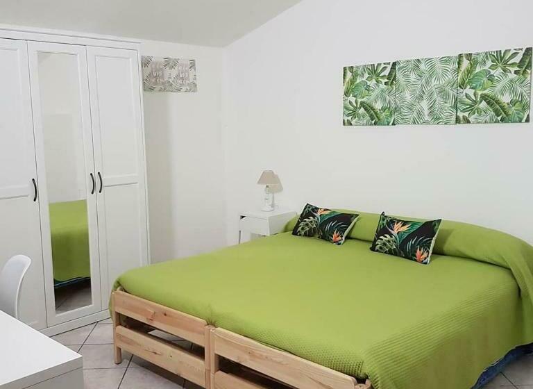 بنسيون Basilica San Gavino