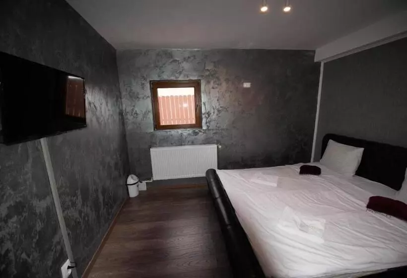 Majatalo Vila Estera Therme Balotesti