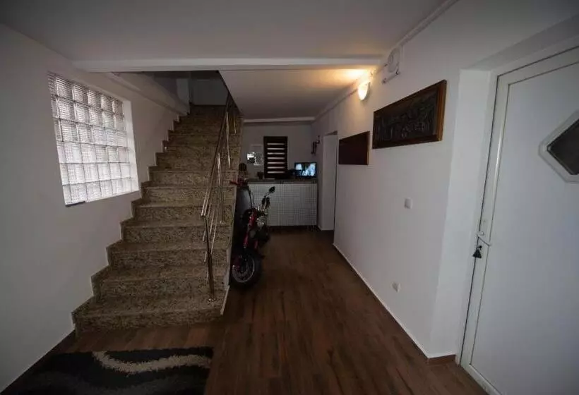 Majatalo Vila Estera Therme Balotesti