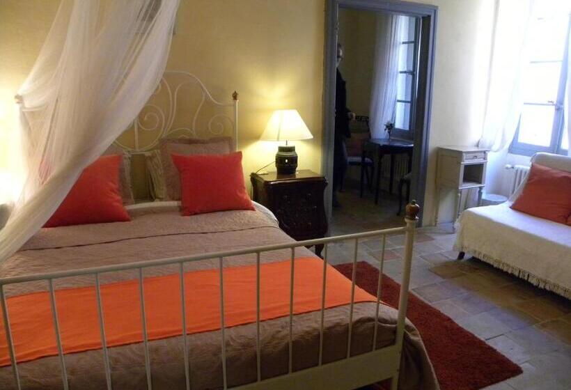 פנסיון Xvi Century Mansion