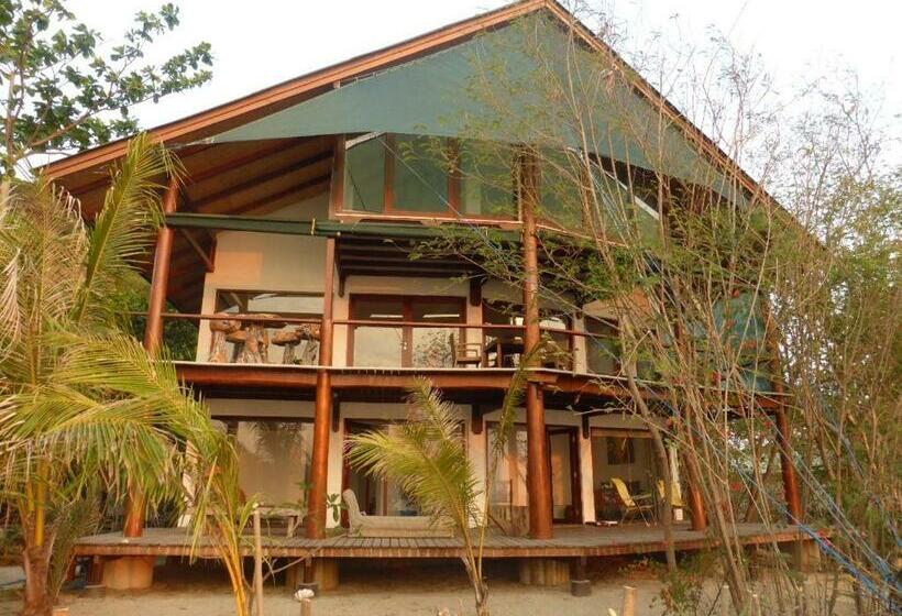 旅馆 Castaway Surf Retreat 1