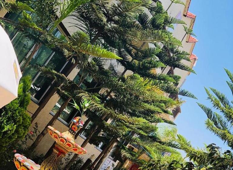 פנסיון Reda Land