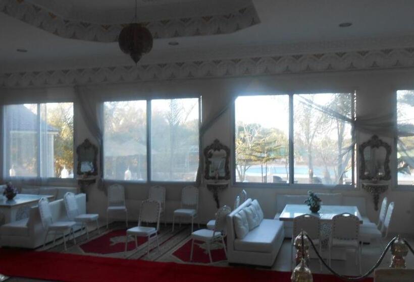 פנסיון Reda Land