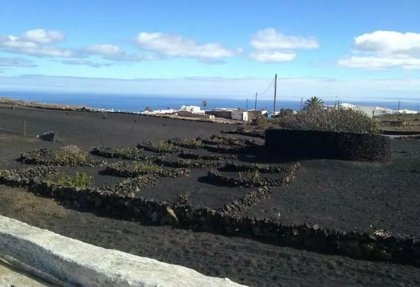 Aamiaismajoitus (B&B) Patio Ii Studio At Finca