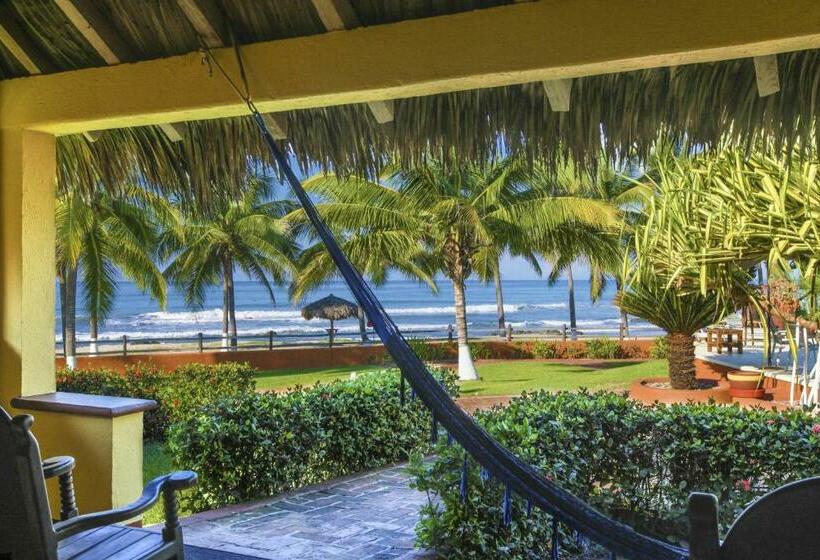 Hotel The Resort At Majahua Palms