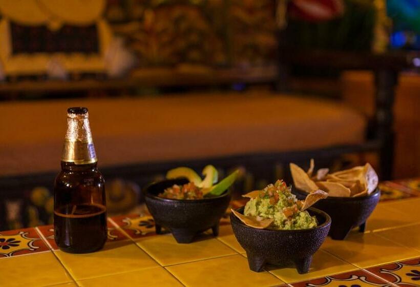 Hotel The Resort At Majahua Palms