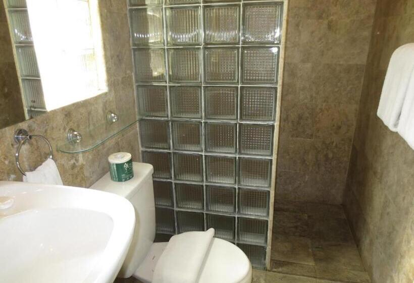 Bali Court Hotel & Apartment