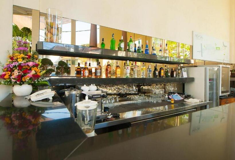 Bali Court Hotel & Apartment