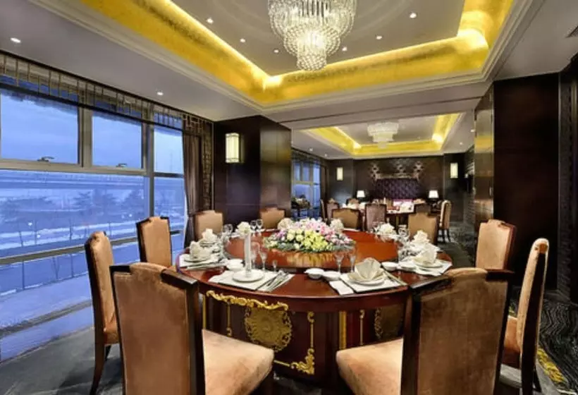 هتل Liaoning International