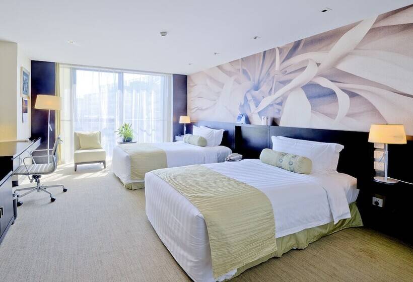 Otel China National Convention Center