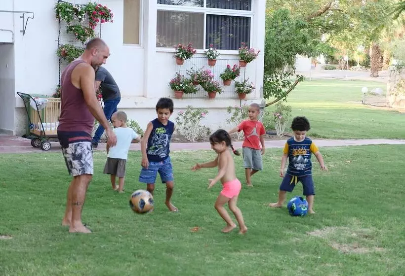 Отель Eilot Kibbutz Country Lodging