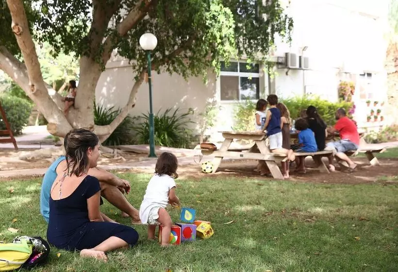 Отель Eilot Kibbutz Country Lodging