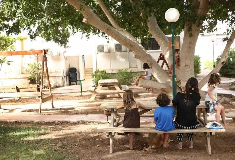 Отель Eilot Kibbutz Country Lodging