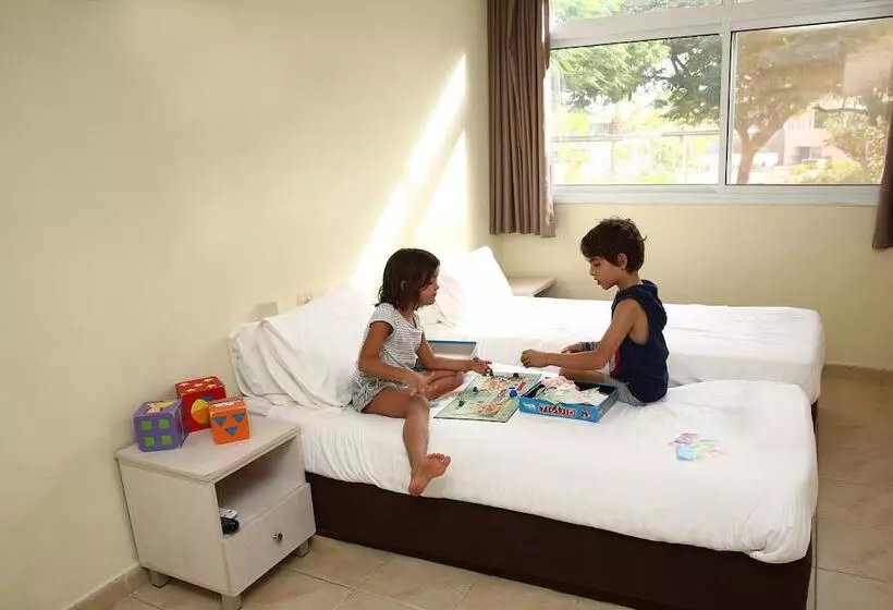 Отель Eilot Kibbutz Country Lodging