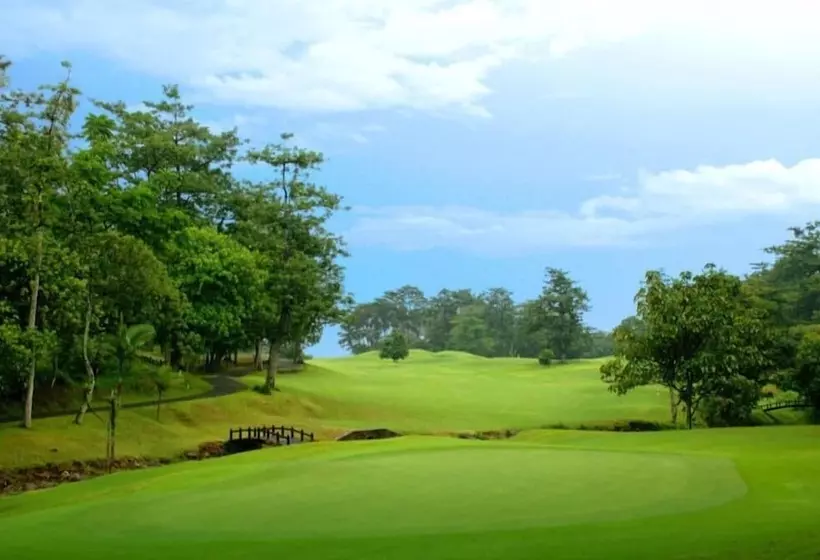 Отель Finna Golf & Country Club