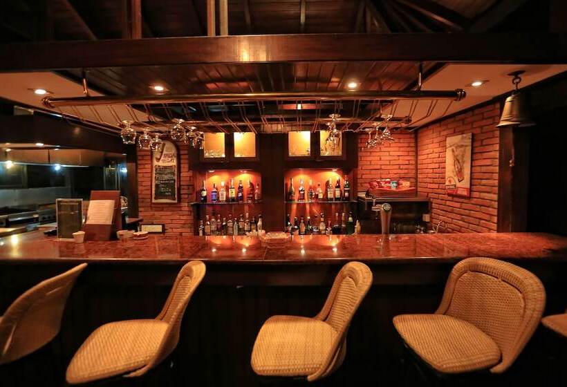 בית מלון כפרי Finna Golf & Country Club