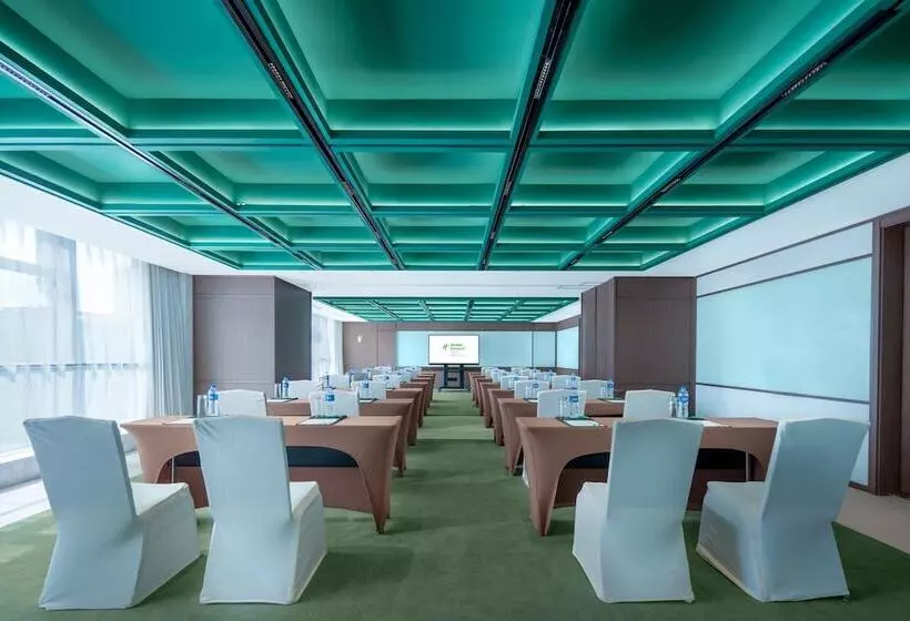 Hotelli Holiday Inn Beijing Focus Square, An Ihg