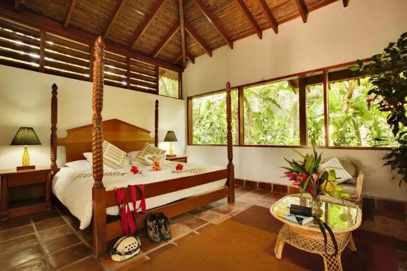 Hotel Ian Anderson Caves Branch Jungle Lodge