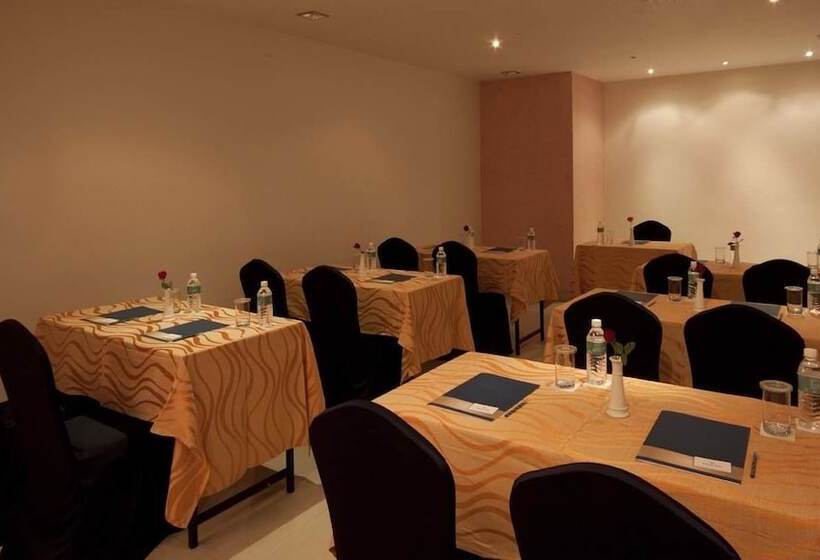 호텔 Luminous One Continent