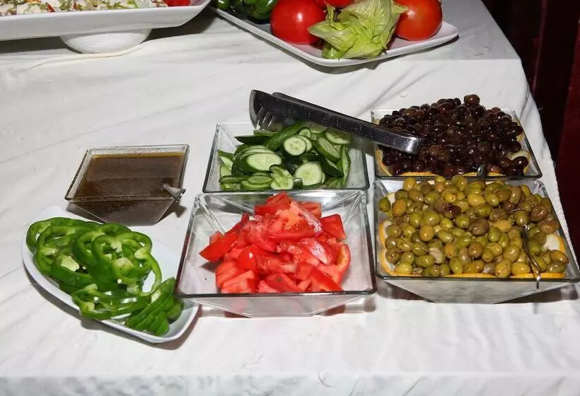 Midtown Hotel & Suites