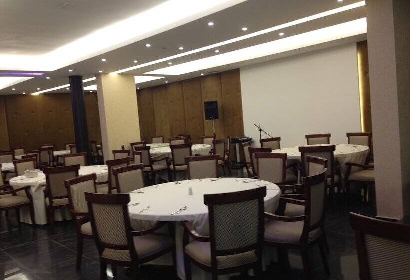 Midtown Hotel & Suites