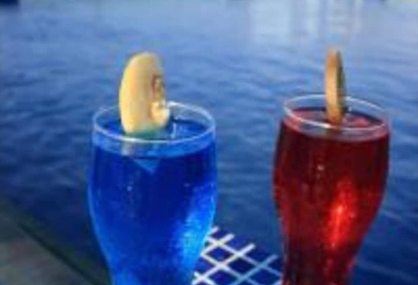 Midtown Hotel & Suites