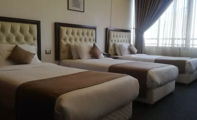 Midtown Hotel & Suites