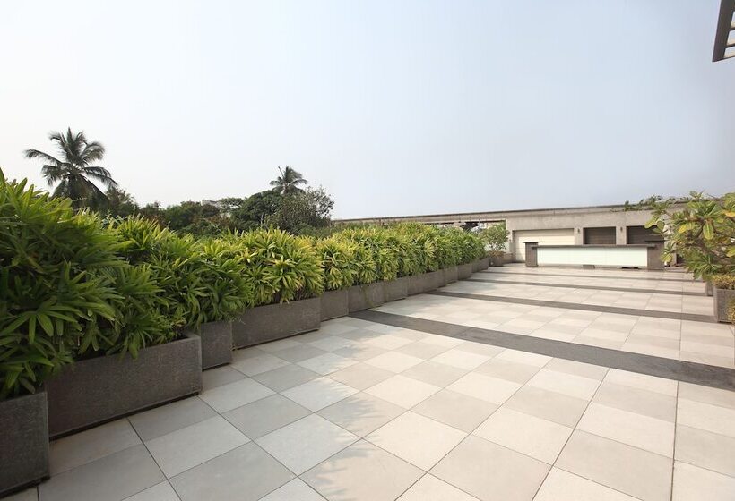 Mirage Hotel, Mumbai International Airport
