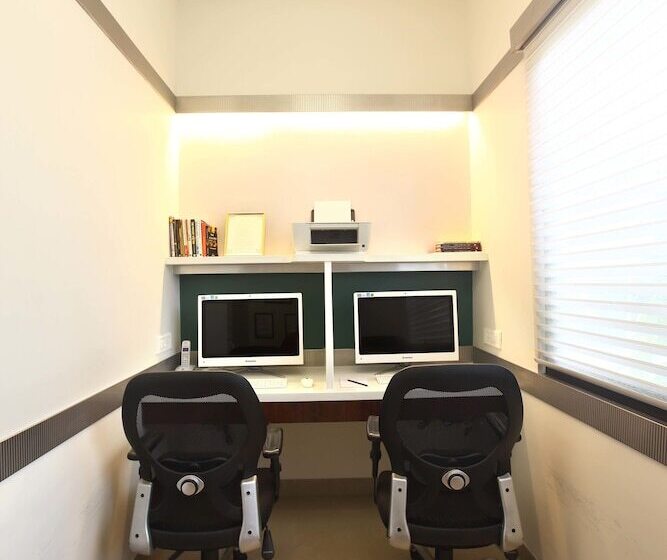 Mirage Hotel, Mumbai International Airport