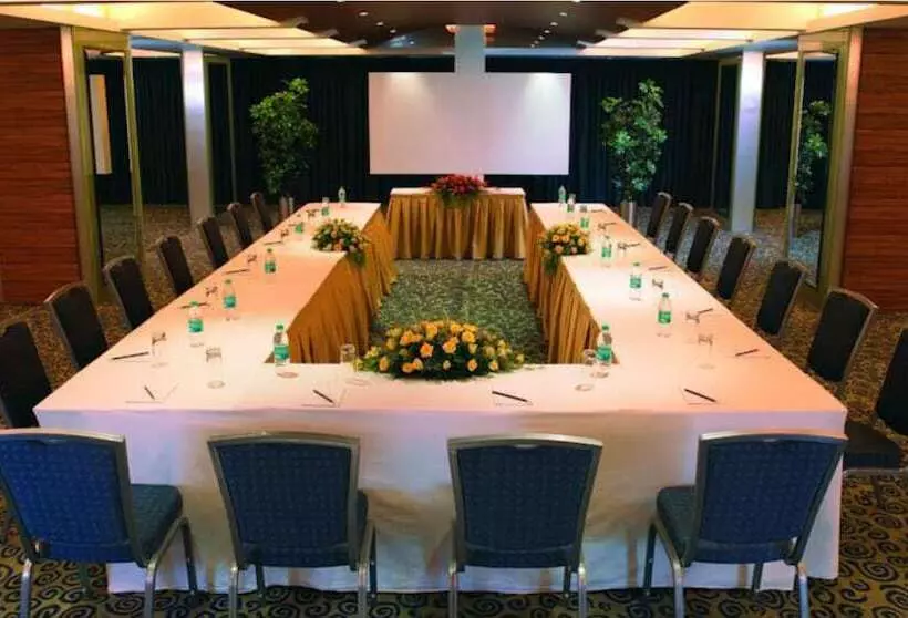 Mirage Hotel, Mumbai International Airport