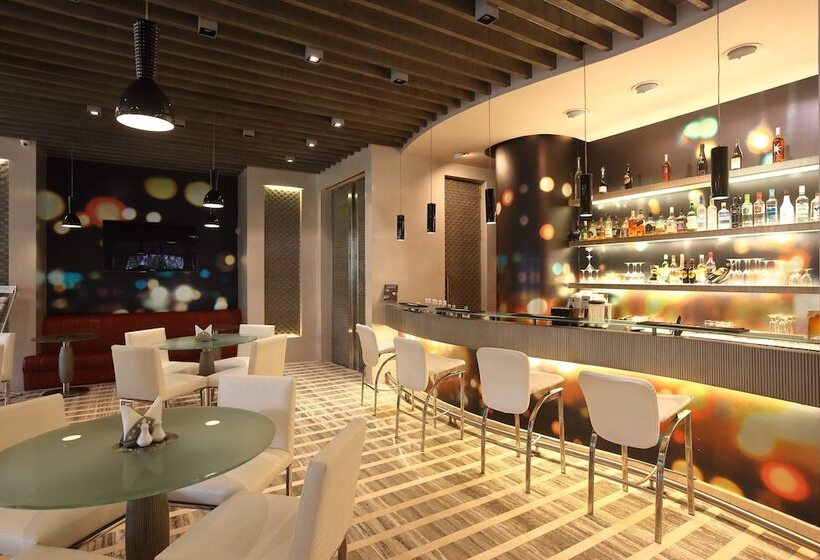 Mirage Hotel, Mumbai International Airport