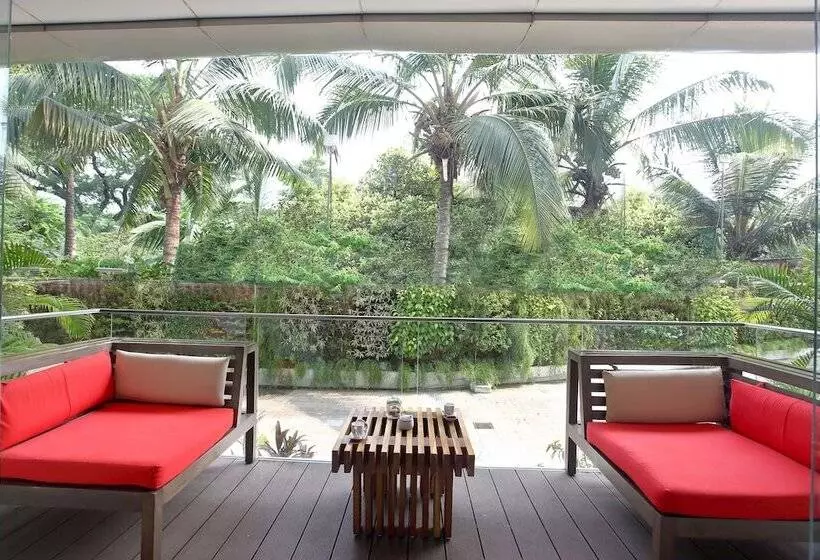 Mirage Hotel, Mumbai International Airport