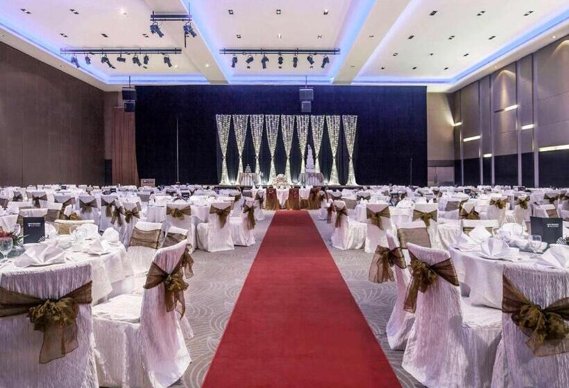 فندق Pullman Kuching