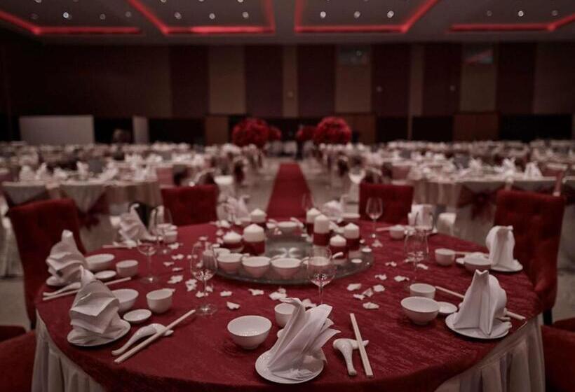 فندق Pullman Kuching