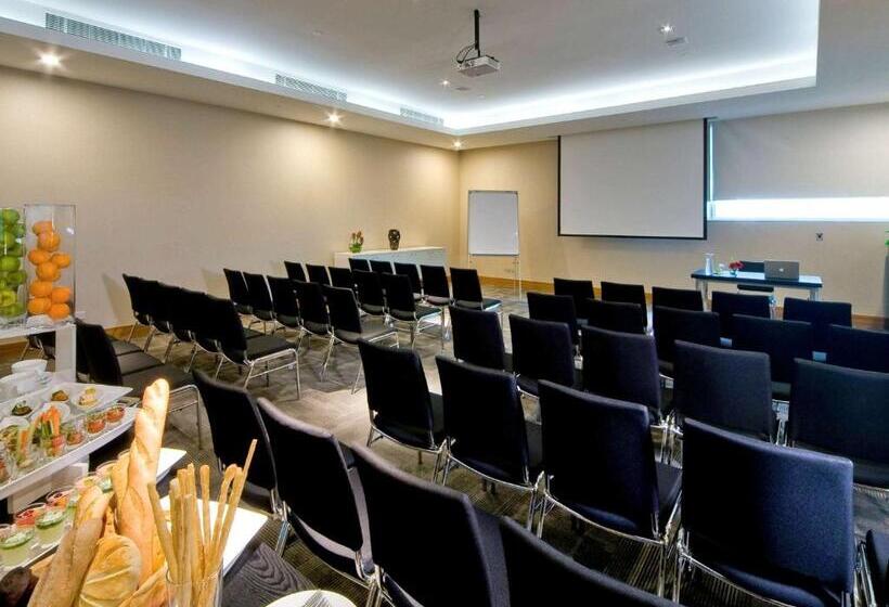 فندق Pullman Kuching