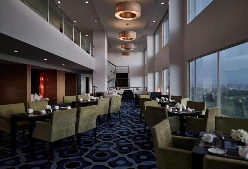 فندق Pullman Kuching