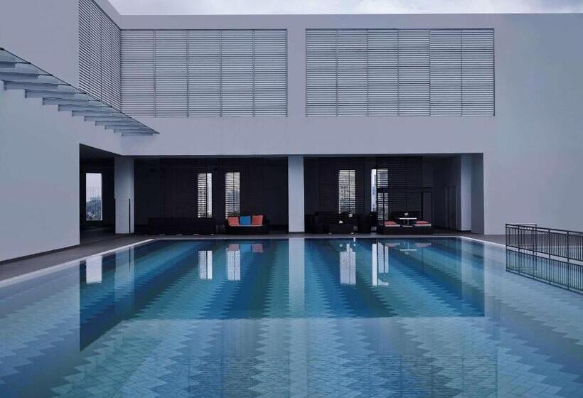 فندق Pullman Kuching