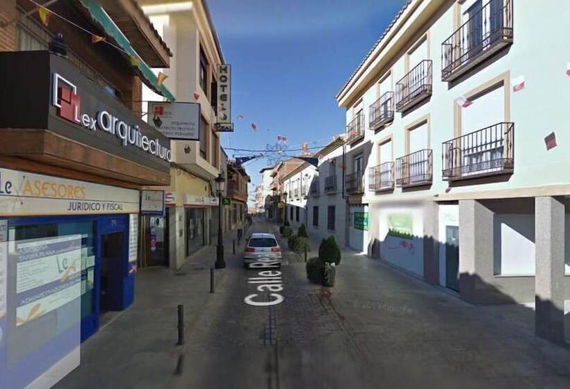 فندق Real De Illescas