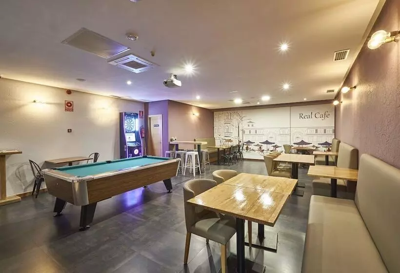 Отель Real De Illescas