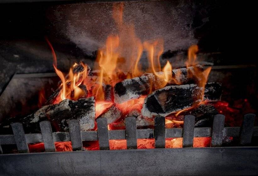 בית מלון כפרי Spicers Vineyards Estate