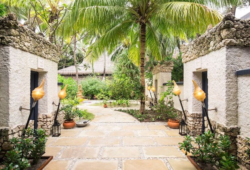 هتل Taj Coral Reef Resort & Spa