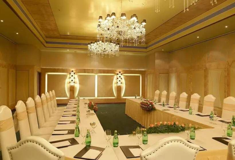 هتل The Zuri Whitefield, Bangalore