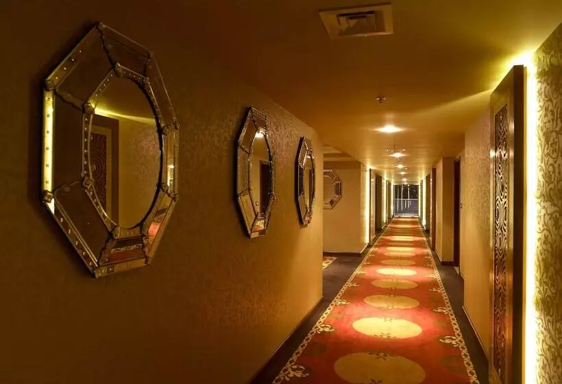 هتل The Zuri Whitefield, Bangalore