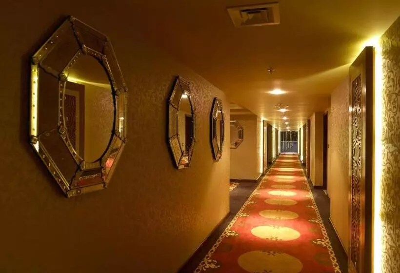 هتل The Zuri Whitefield, Bangalore