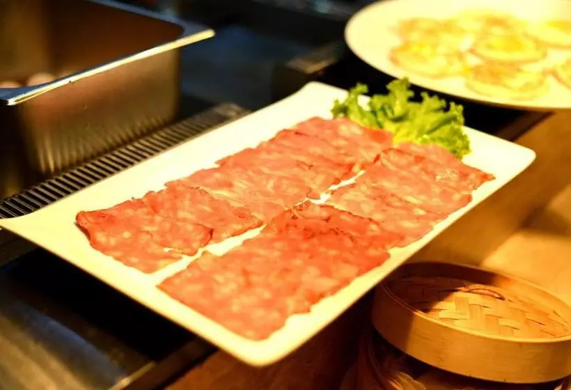 ホテル Jinjiang Metropolo  Qingdao Donghai Middle Road Branch