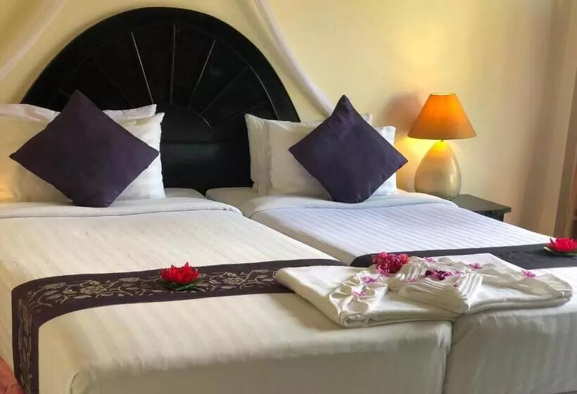 Phi Phi Villa Resort Sha Extra Plus