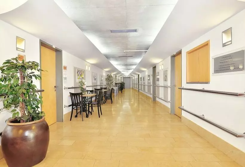 Ruth Daniel Residence