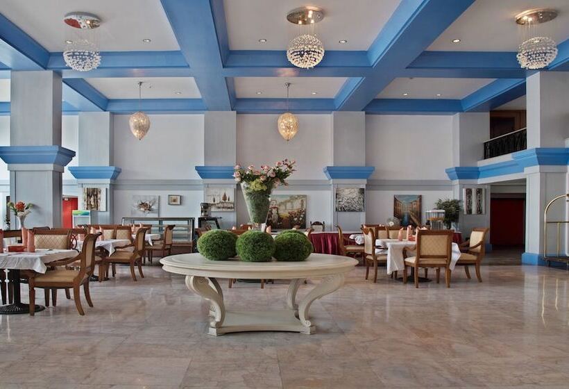 Treebo Tryst Royal Palm